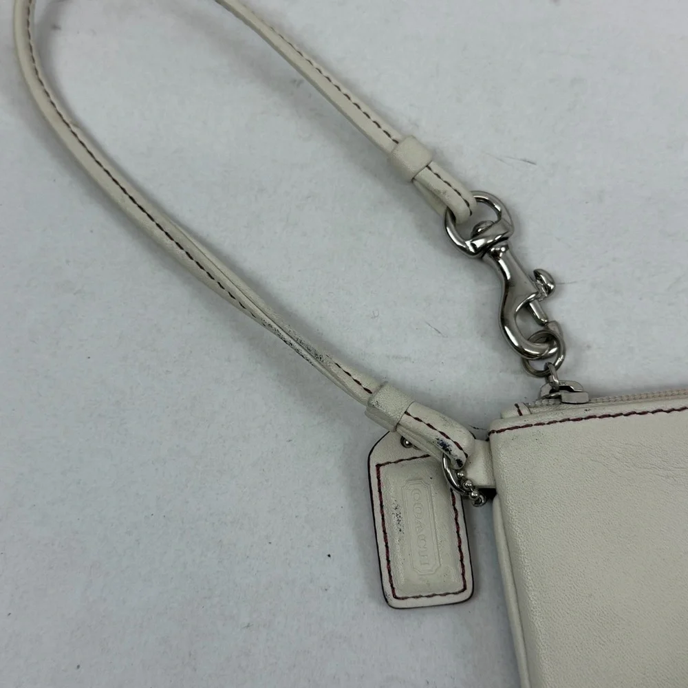 Coach Legacy Leather Wristlet Cream Ivory‎ Small Zip Pouch
